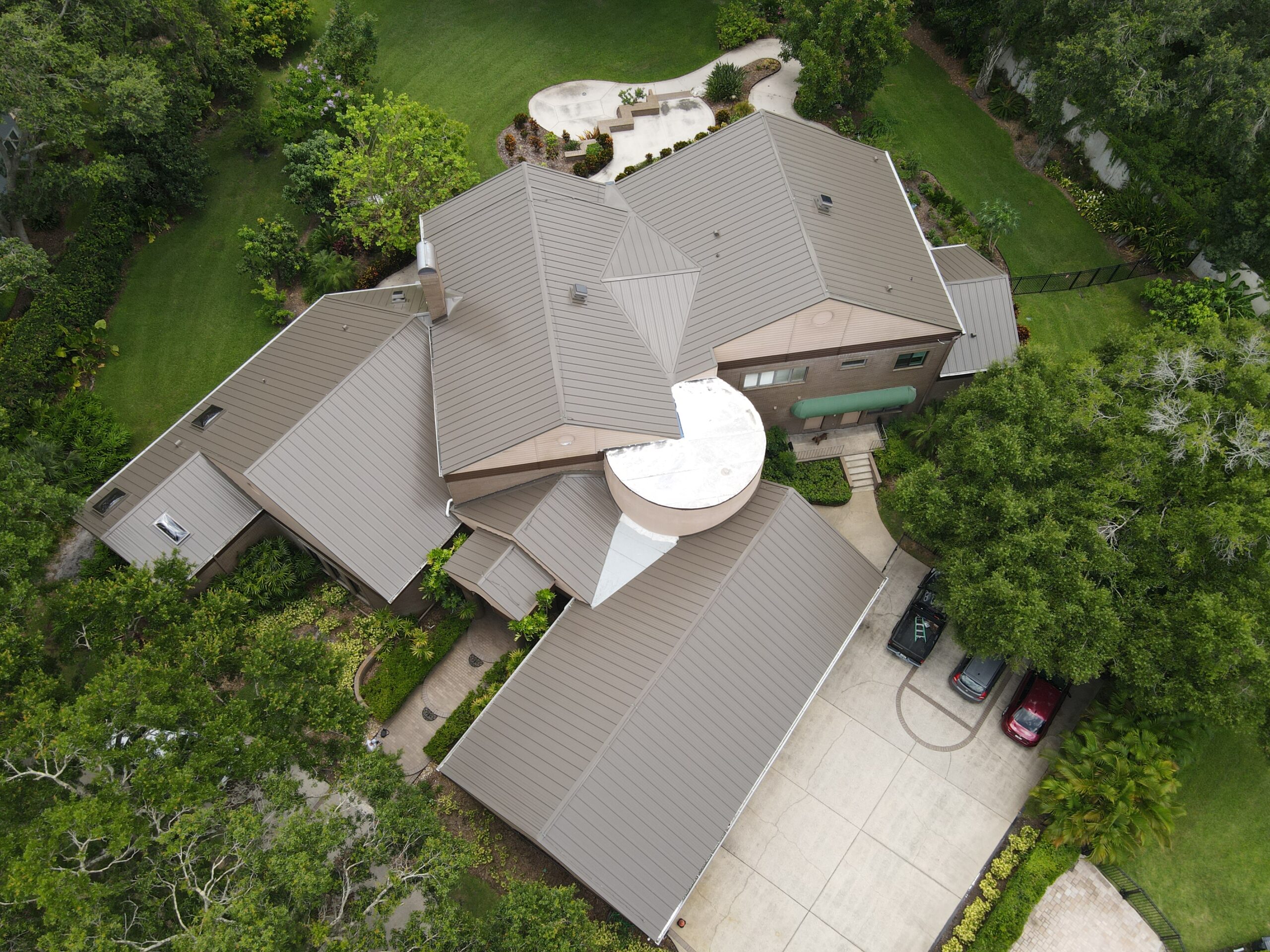 24 gauge Medium Bronze nail strip standing seam roofing panel – concealed fastener Galvalume metal roof - Commercial Metal Roofing